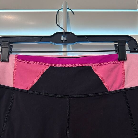 Lululemon Y2K Gather & Crow Crop *Full-On Luon* Size 10 - Picture 5 of 7